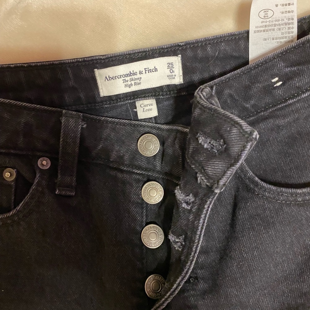 ABERCROMBIE CURVE LOVE SKINNY JEANS